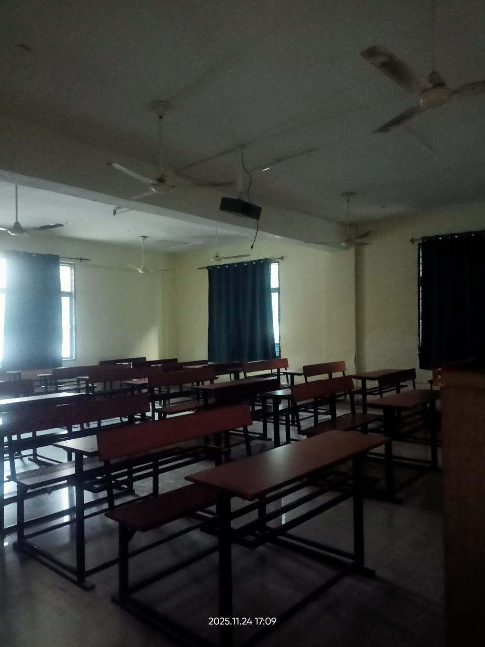 Sanskriti University Mathura Classroom media (5) by 1770044332_385cffe2-2576-4b8d-af77-710abd7587fb.jpg