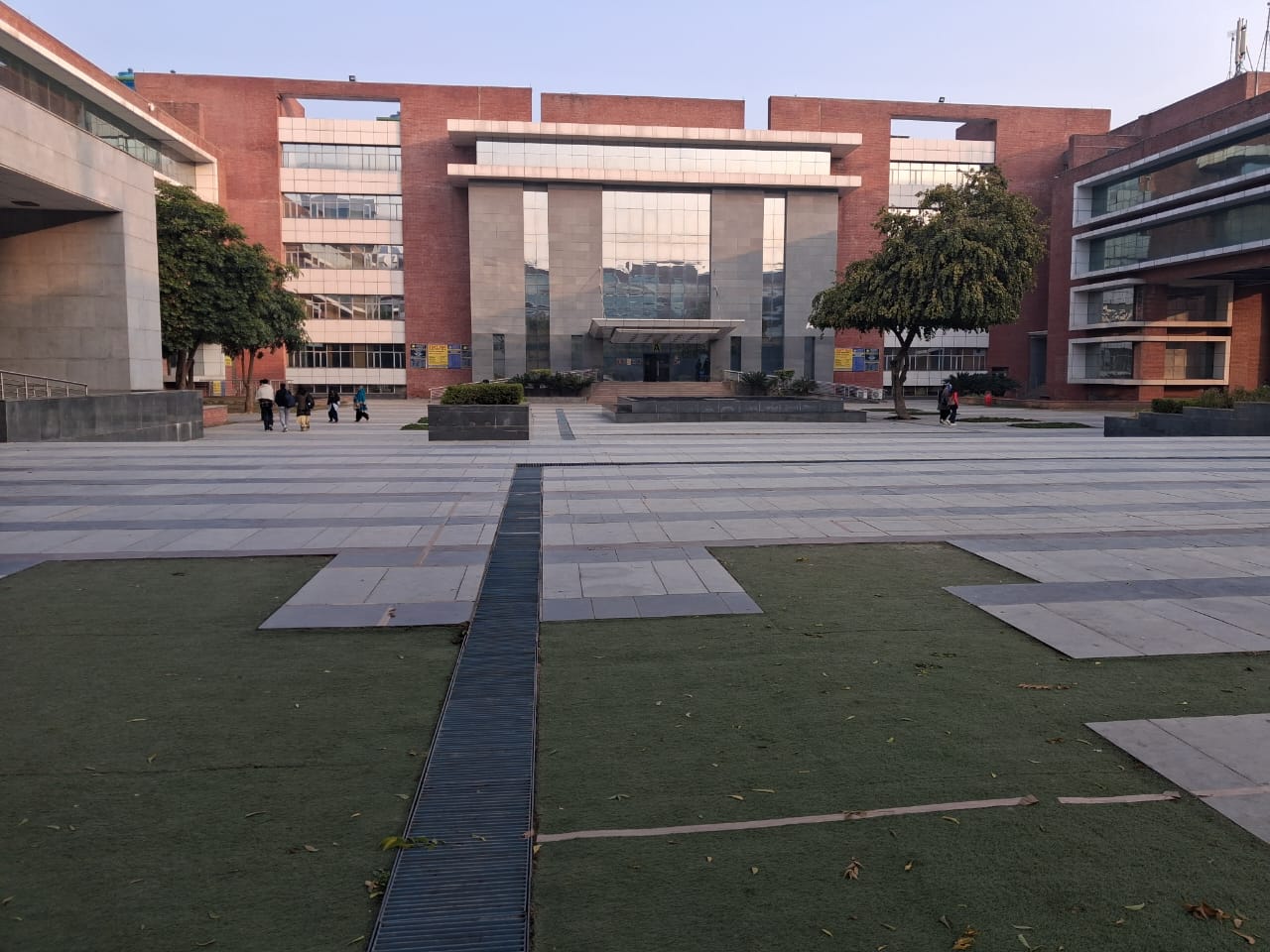 Amity University Gurgaon Academic Block/ Main Building media (8) by 1770207426_WhatsAppImage2026-02-04at5.01.11PM(2).jpeg