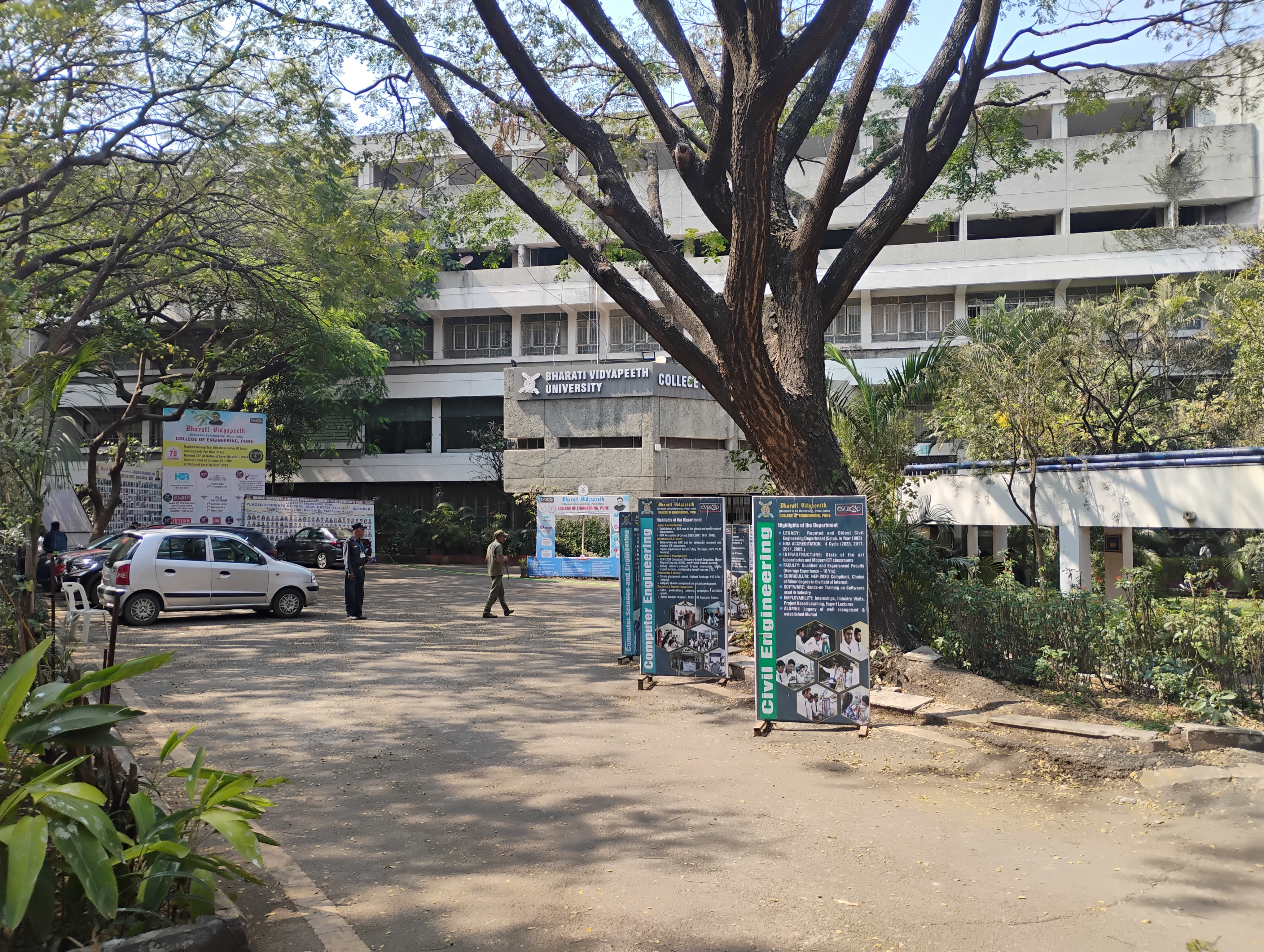 Bharati Vidyapeeth Academic Block/ Main Building media (1) by 1770988570_1000080686.jpg