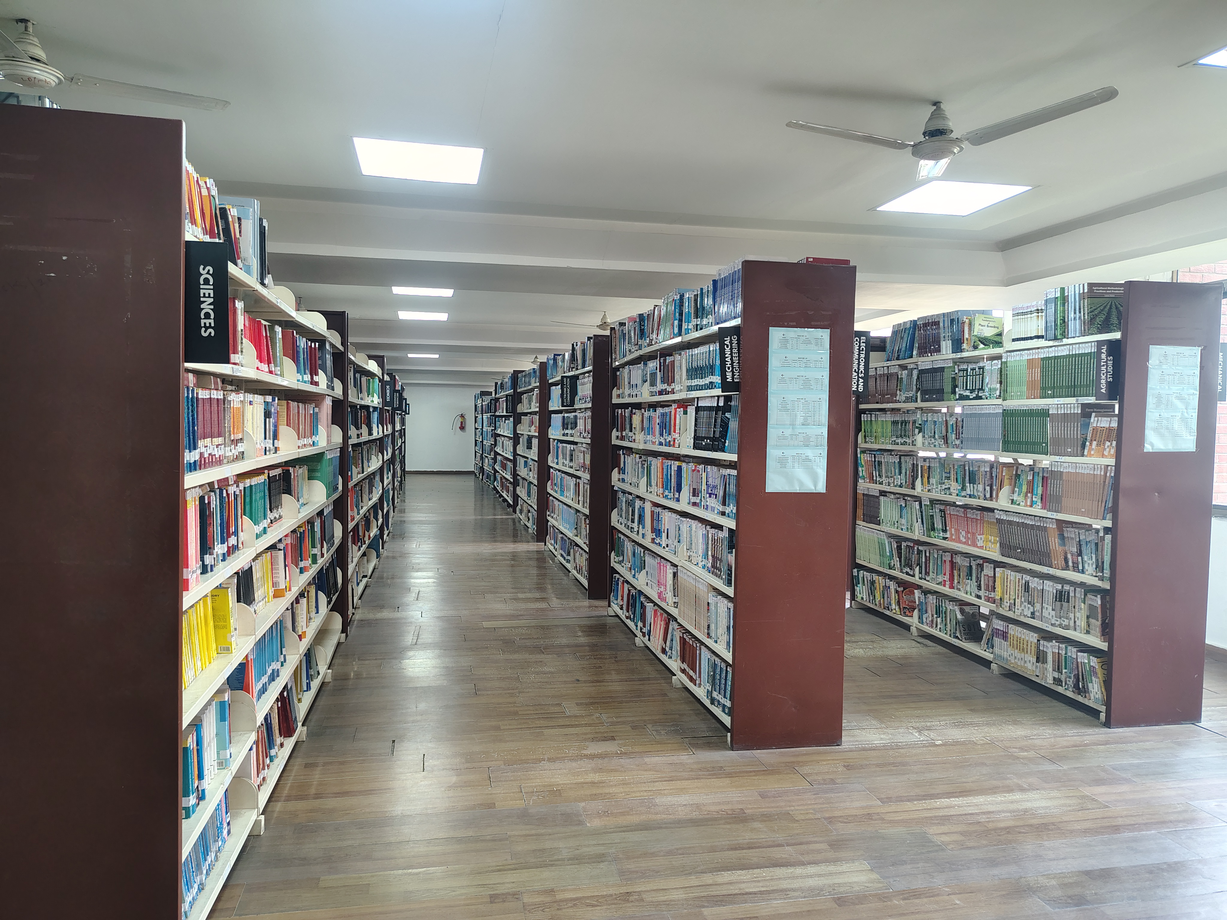 Quantum University Roorkee Library media (10) by 1773059154_1000117704.jpg