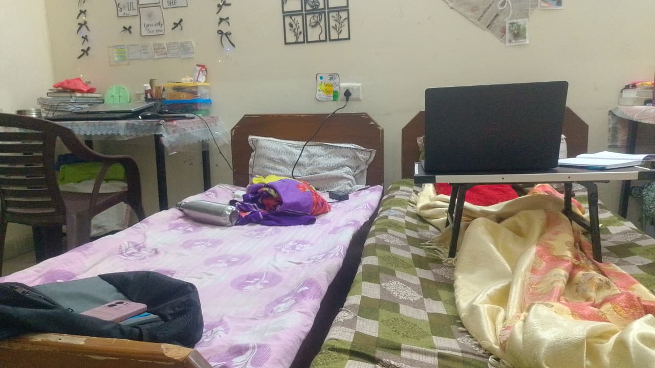 SRMU Hostel Room media (6) by 1773729727_WhatsAppImage2026-03-16at6.34.45PM.jpeg
