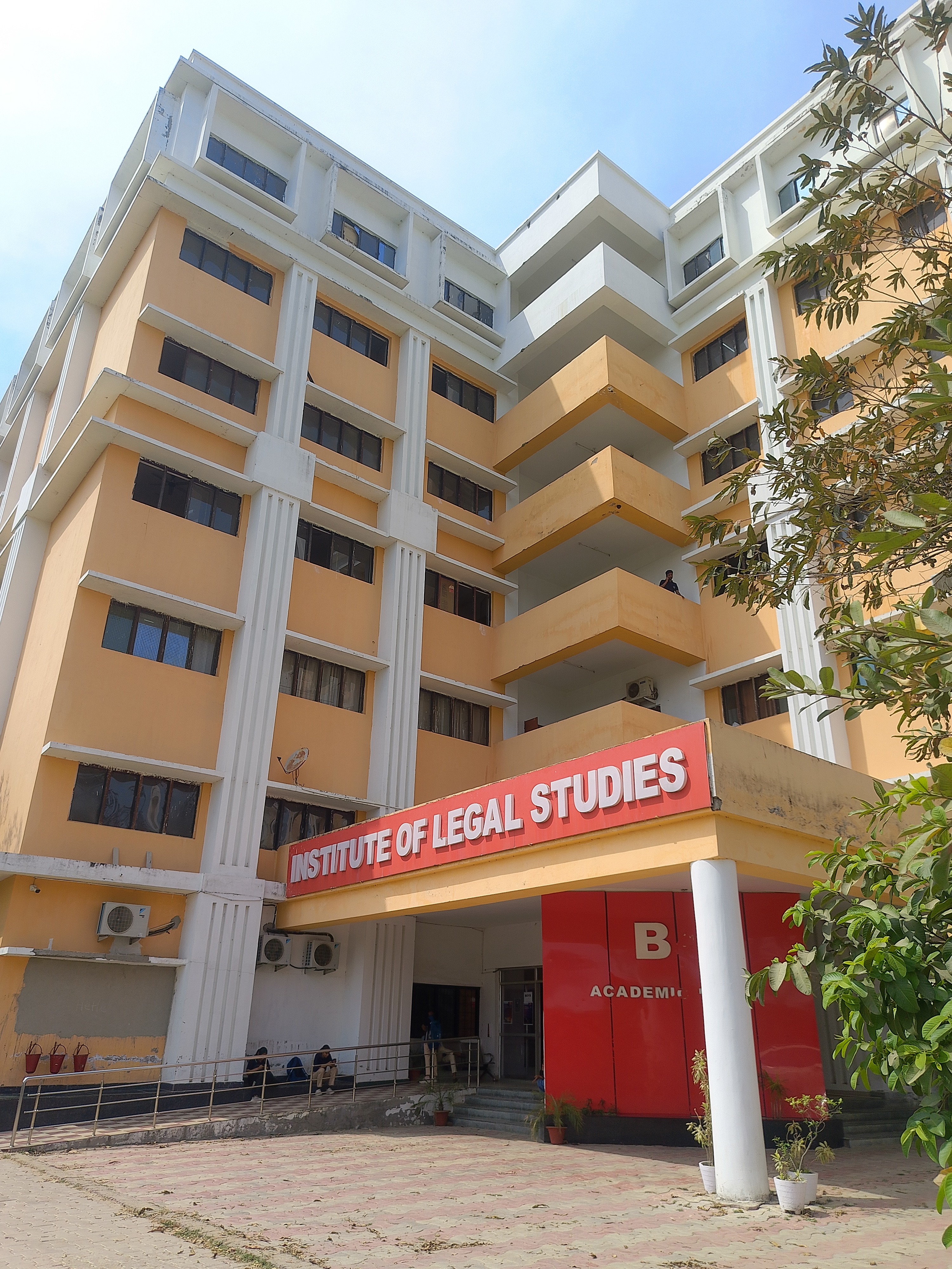 SRMU Academic Block/ Main Building media (1) by 1773729732_IMG_20260316_133049.jpg