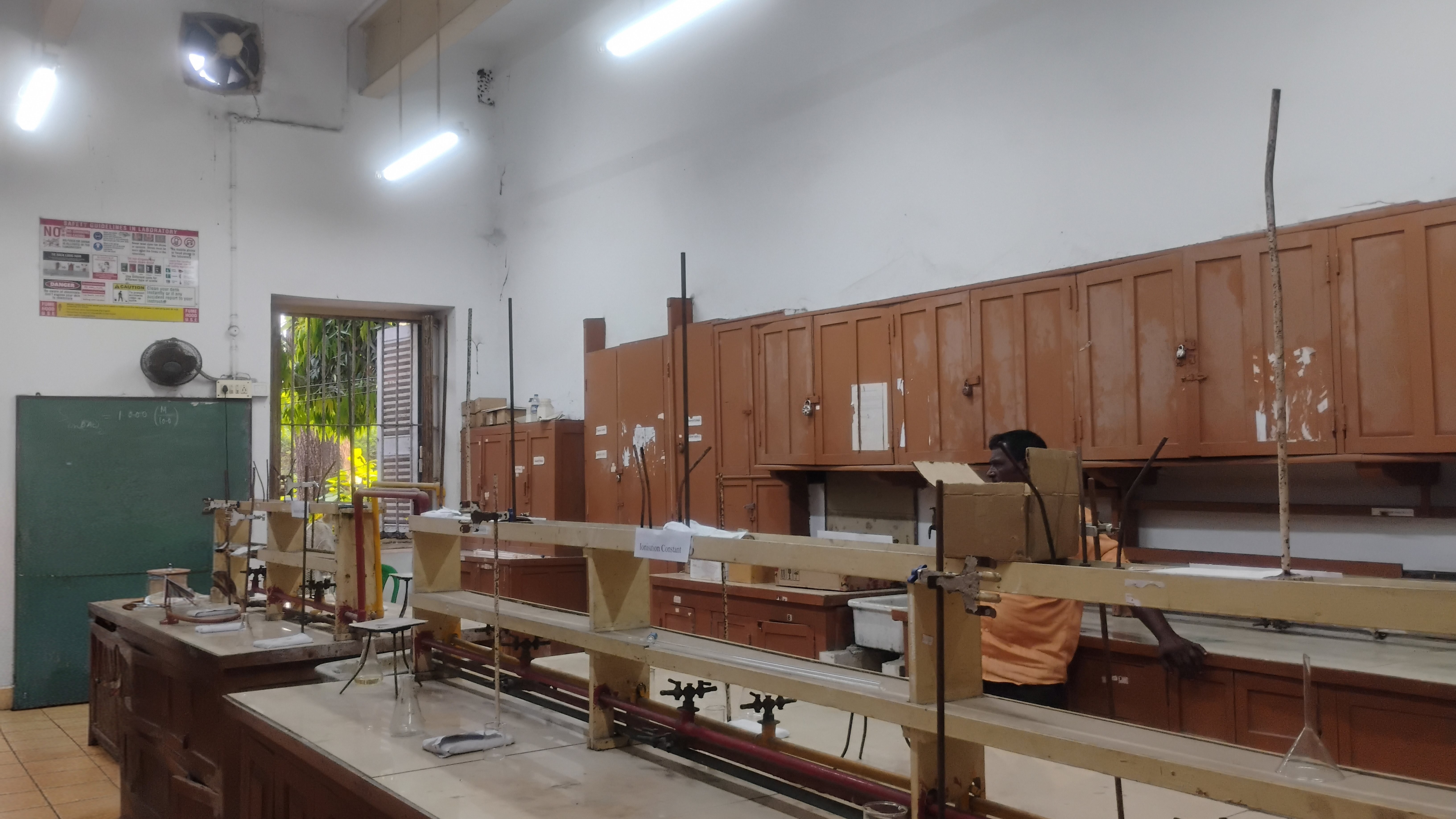 Asutosh College Kolkata Campus Labs media (13) by 1773825247_Chemistry_Lab_Wide_Interior.jpg