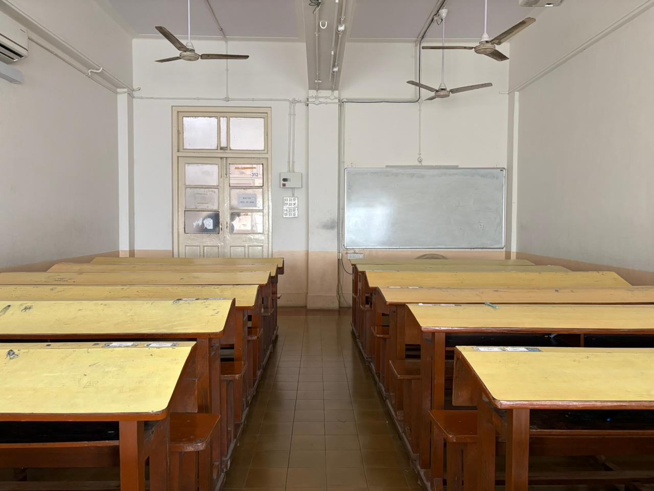Jai Hind College Mumbai Classroom media (12) by 1774340829_1000101838.jpg
