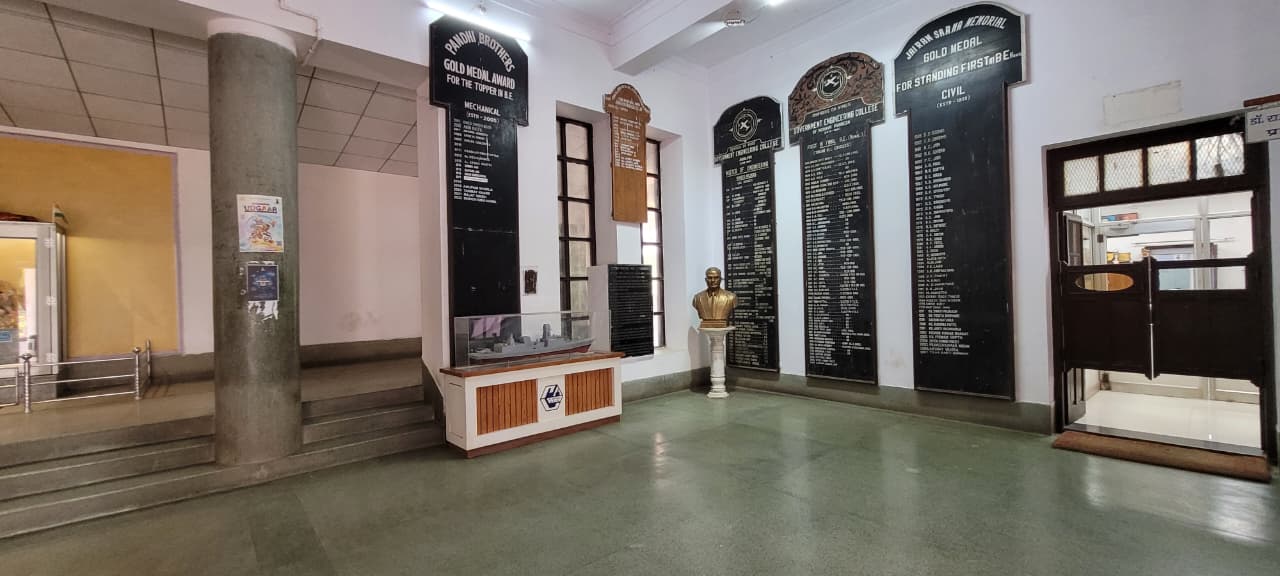 JEC Jabalpur Campus Corridors media (5) by 1776504219_PRINCIPALOFFICE.jpeg