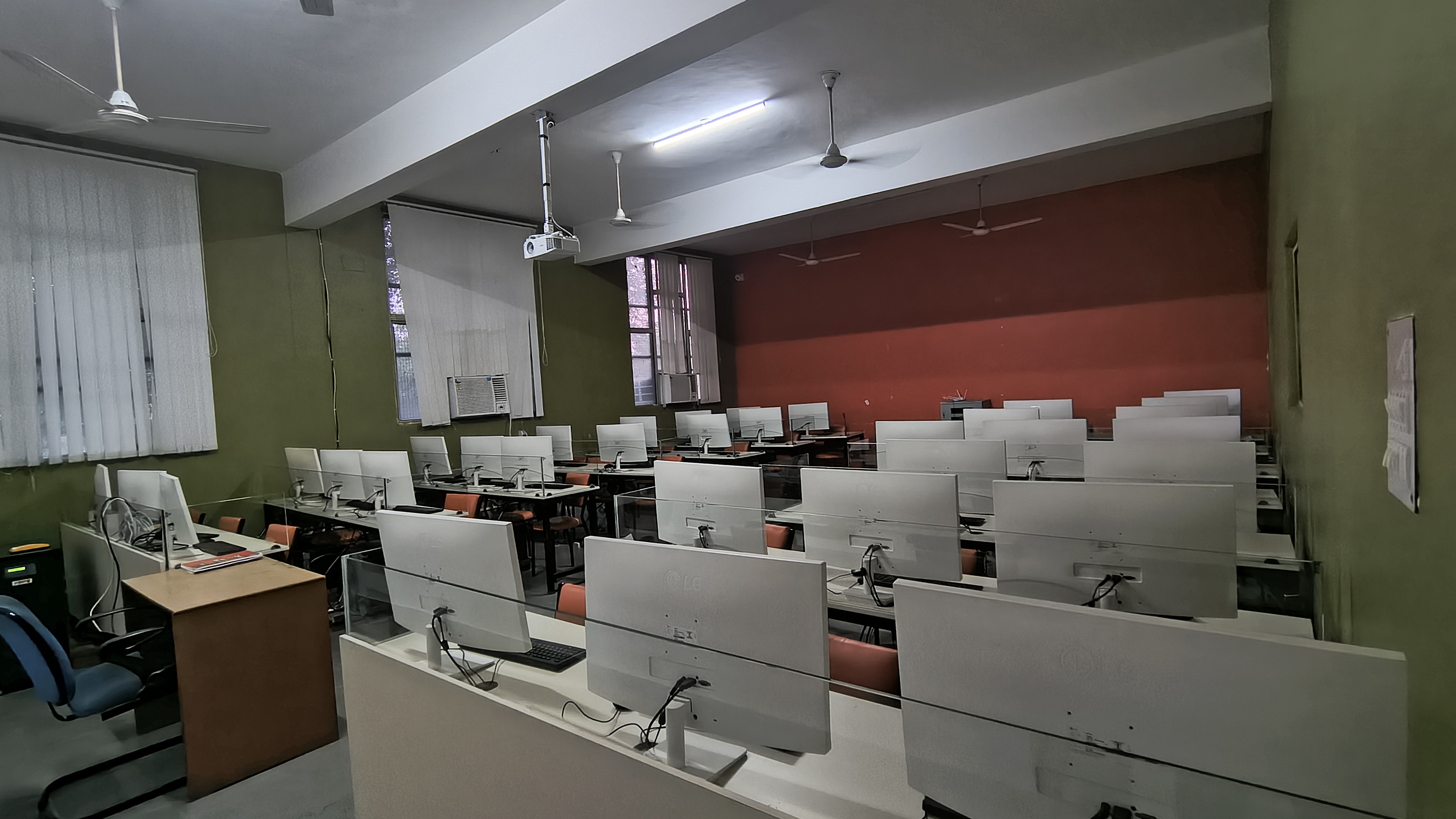 WCTM Campus Labs media (10) by 1776840383_lab.jpg