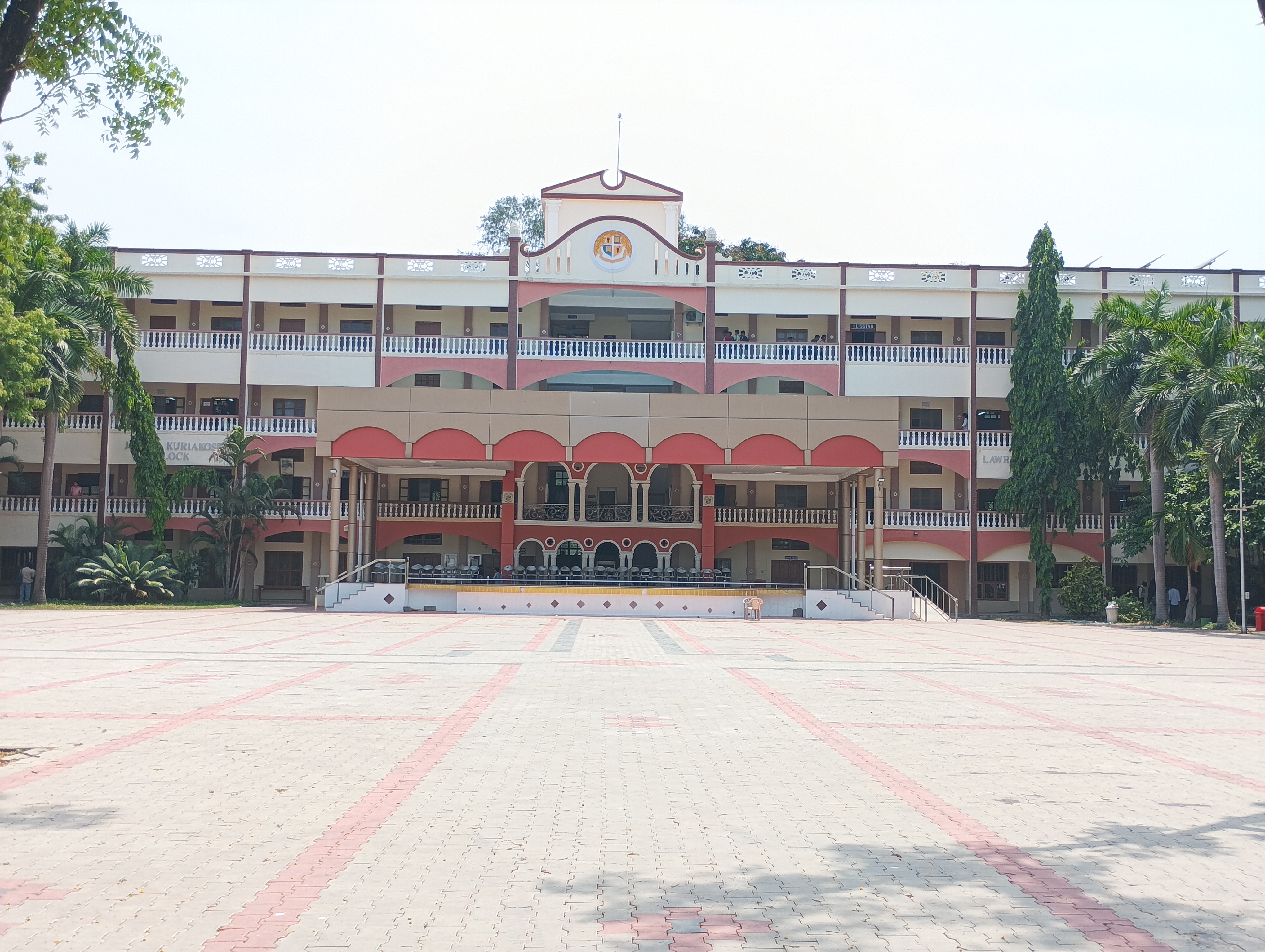 Loyola Chennai Academic Block/ Main Building media (7) by 1781763225_JubileeBuilding.jpg