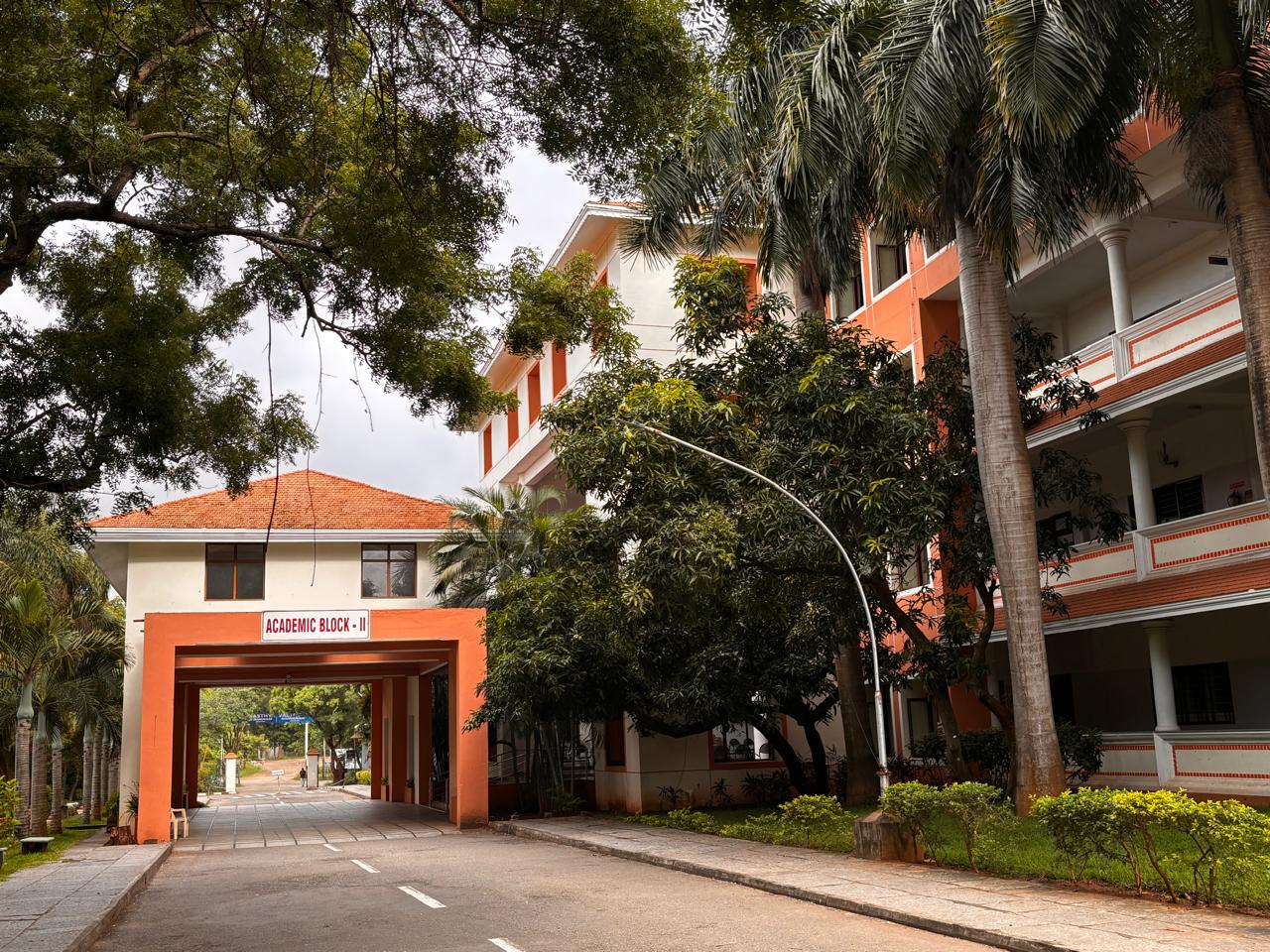 Amrita Vishwa Vidyapeetham Coimbatore Academic Block/ Main Building media (12) by 1783948685_Academicblock2.jpeg