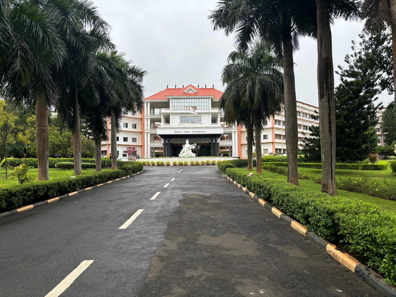Amrita Vishwa Vidyapeetham Coimbatore Academic Block/ Main Building media (11) by 1783948687_AdministrationBuilding.jpeg