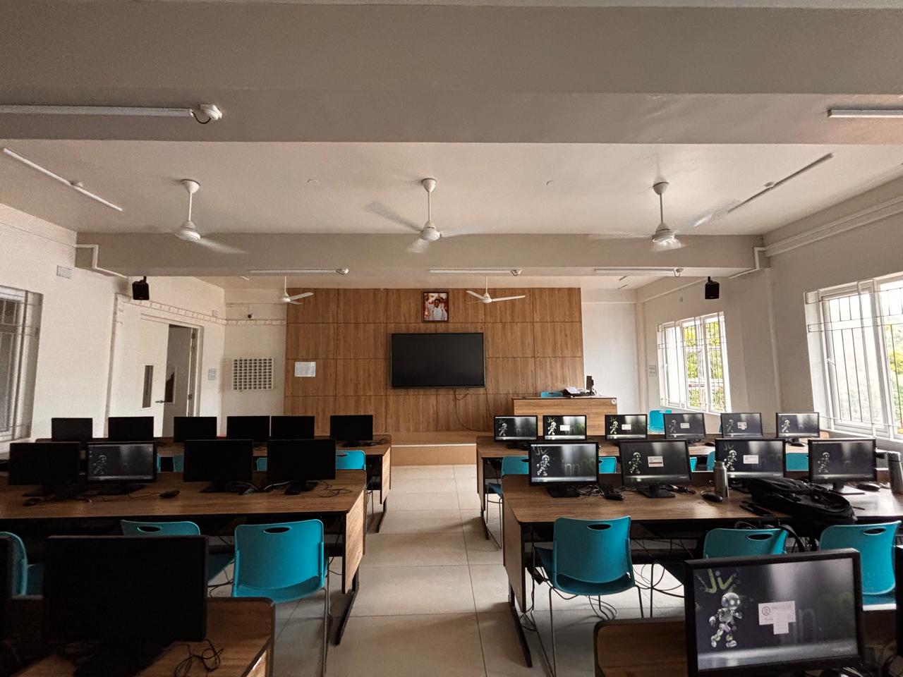Amrita Vishwa Vidyapeetham Coimbatore Campus Labs media (6) by 1783948712_Classroom.jpeg