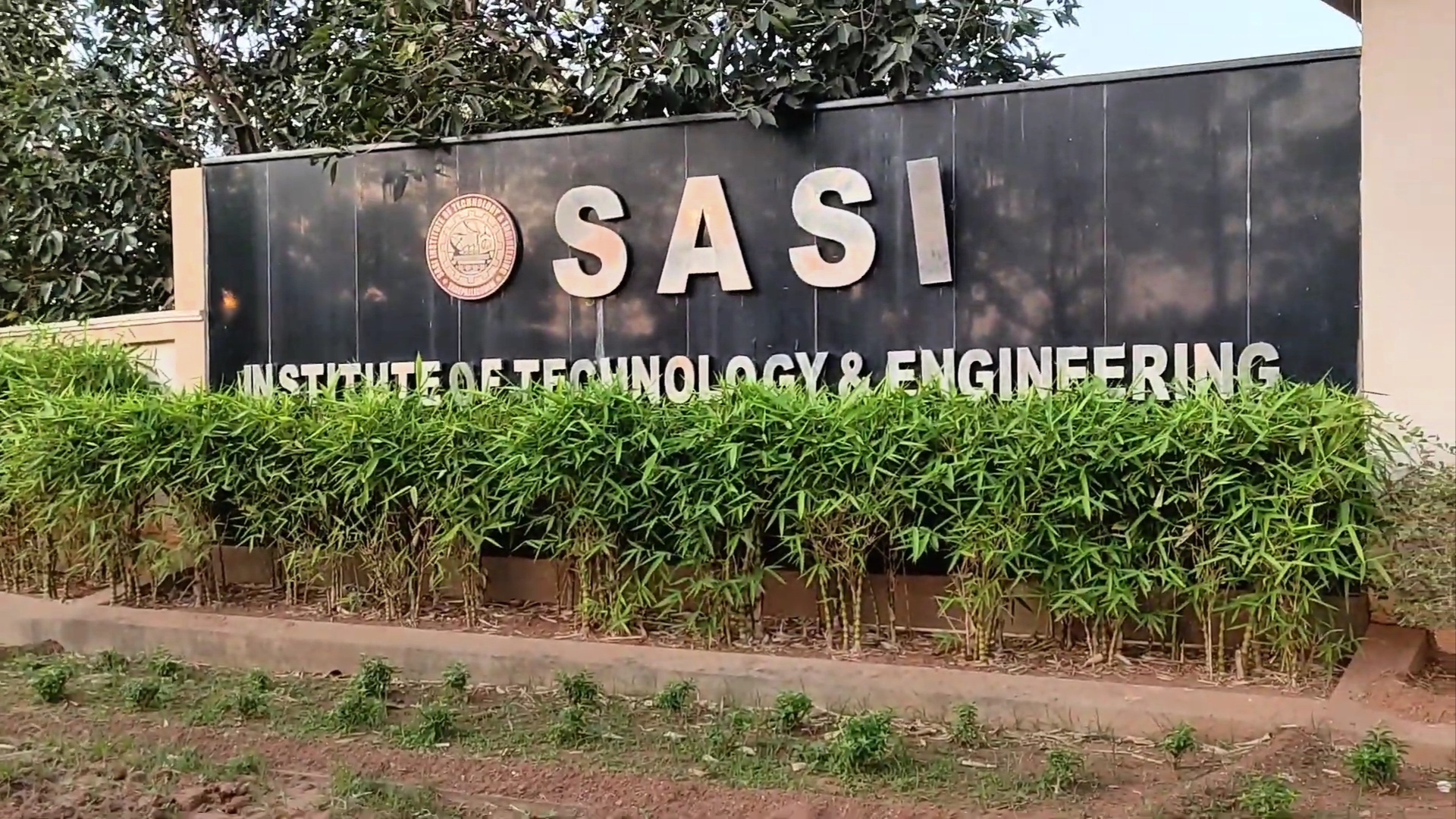 Sasi Institute of Technology & Engineering