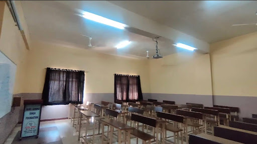 Classroom of Guru Gobind Singh Engineering College, Nashik