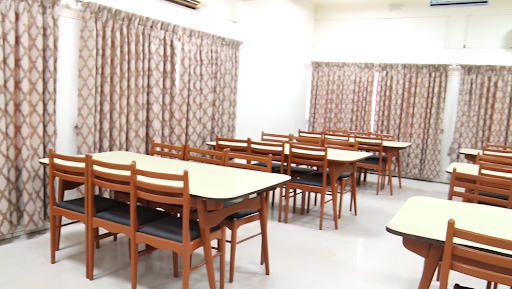 VAMNICOM Dining Area