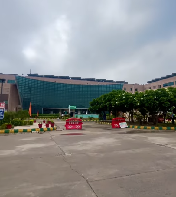 GIMS, Greater Noida Hospital Complex