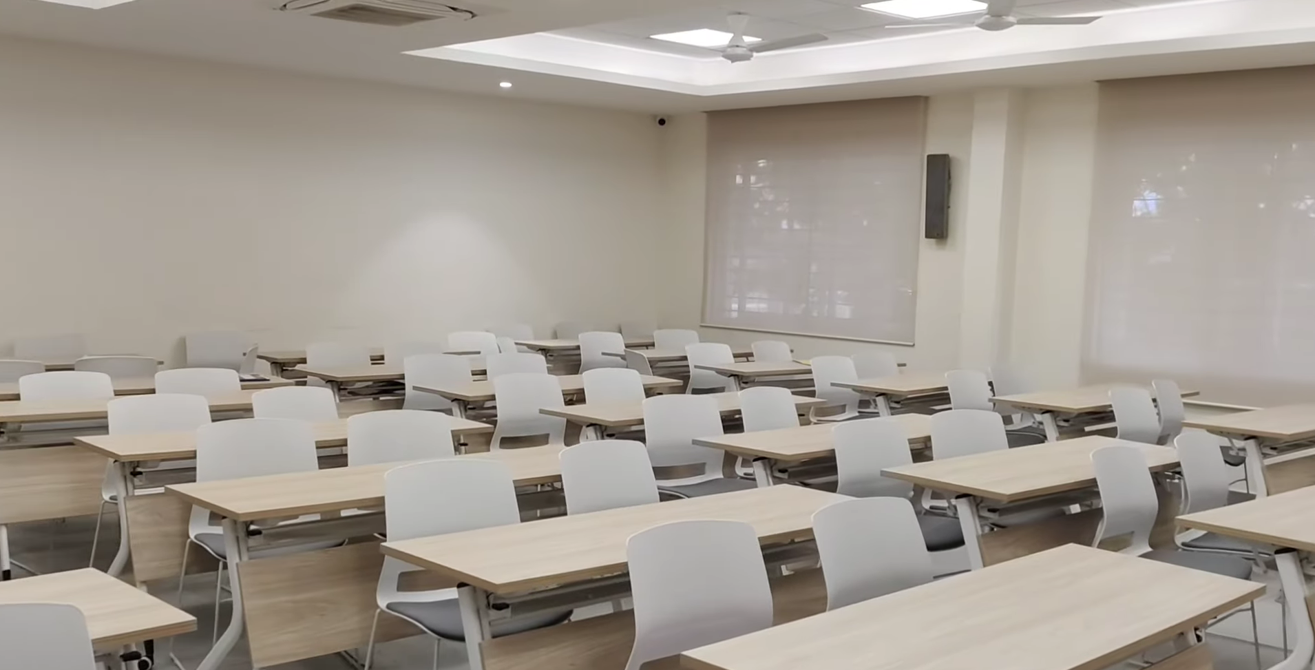 Aarupadai Veedu Institute of Technology Classroom