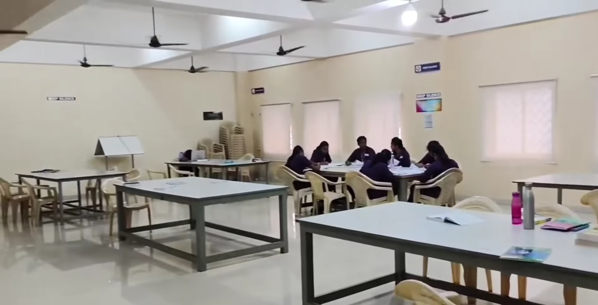 Aarupadai Veedu Institute of Technology Library 