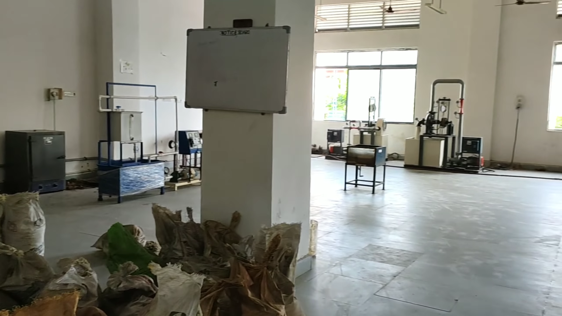 Aliah University Civil Lab