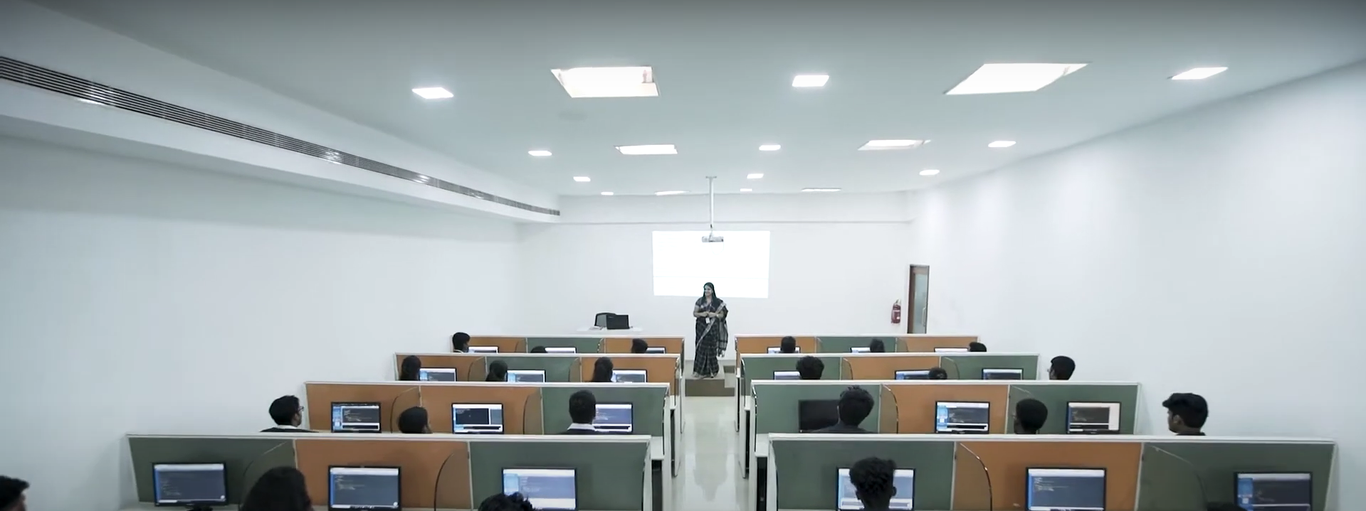 Jain University Computer Lab