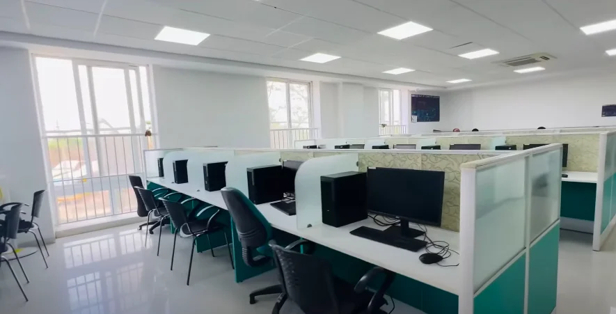 IIBS Bangalore Computer Lab