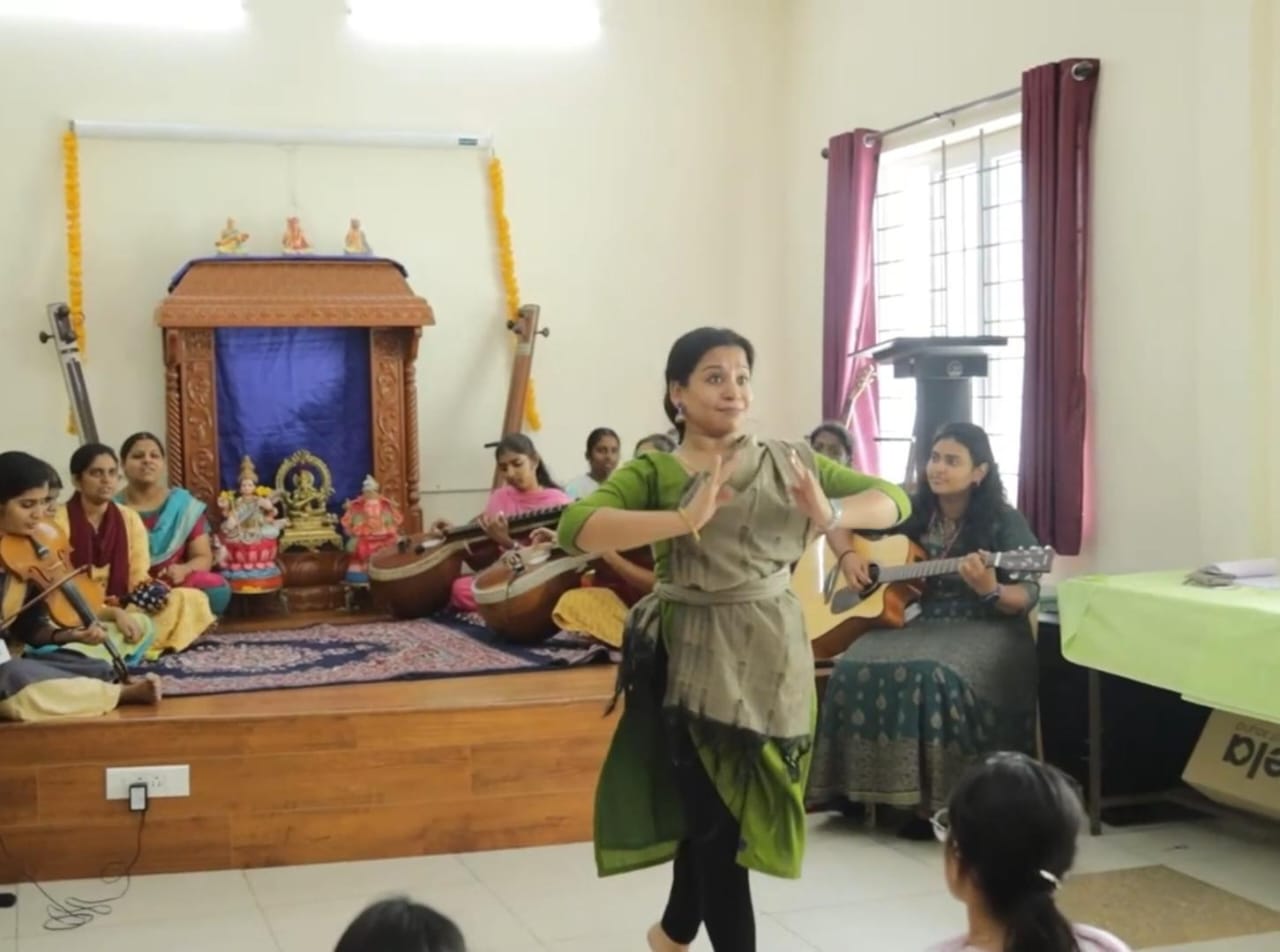 Avinashilingam University  Dance class room