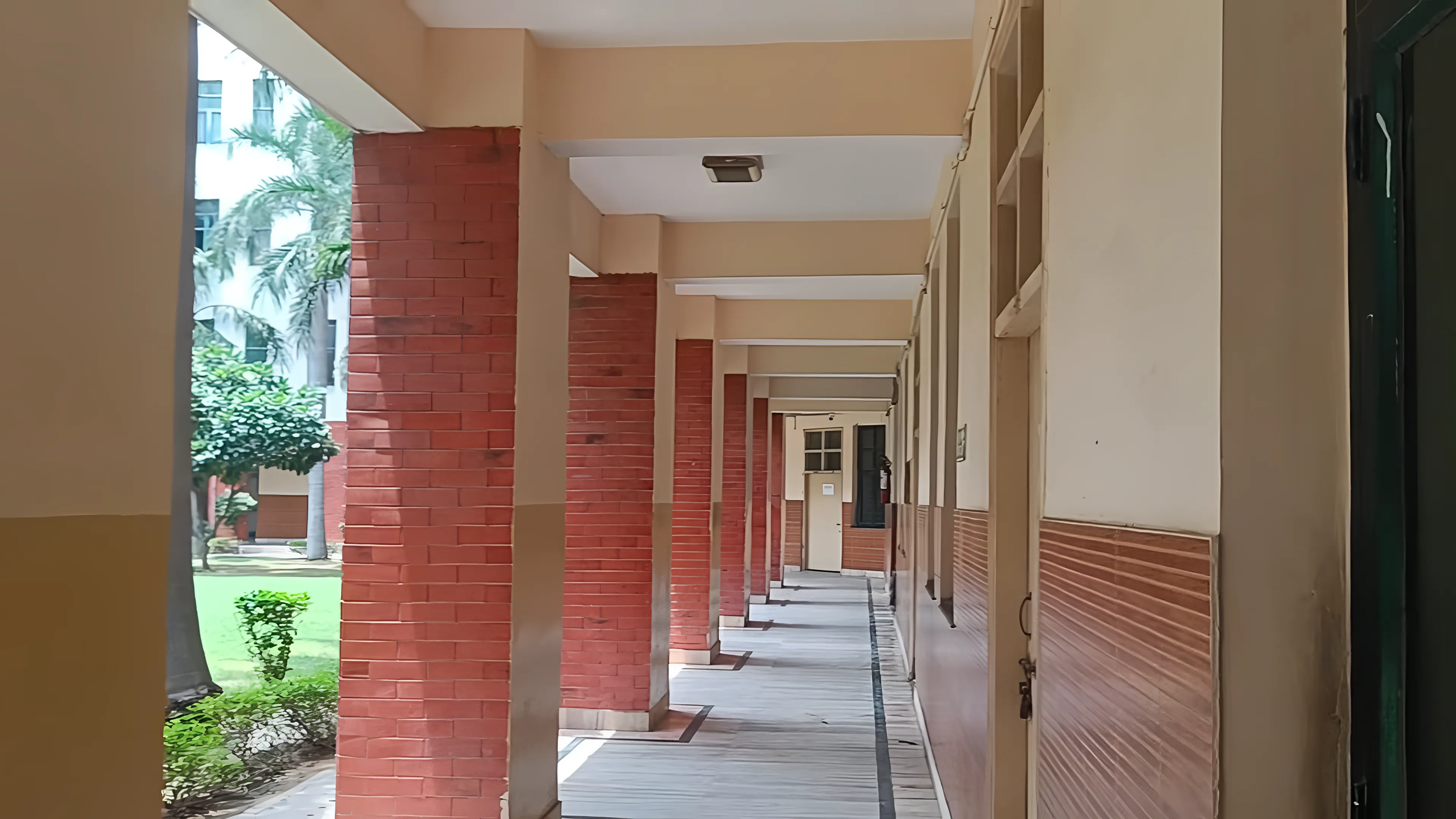 BPIT Campus Corridor