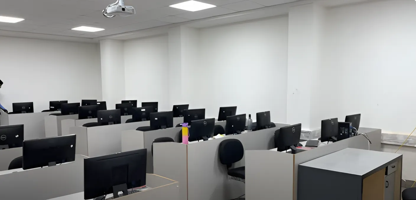poornima university jaipur computer lab