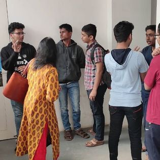 Bakliwal Tutorials Bakliwal Classes photo 7