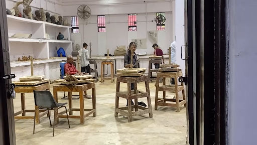 College of Arts Sculpture Making Class