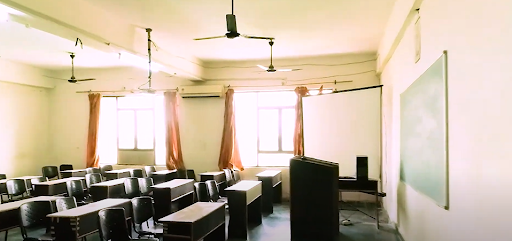 Classroom at GL Bajaj Mathura