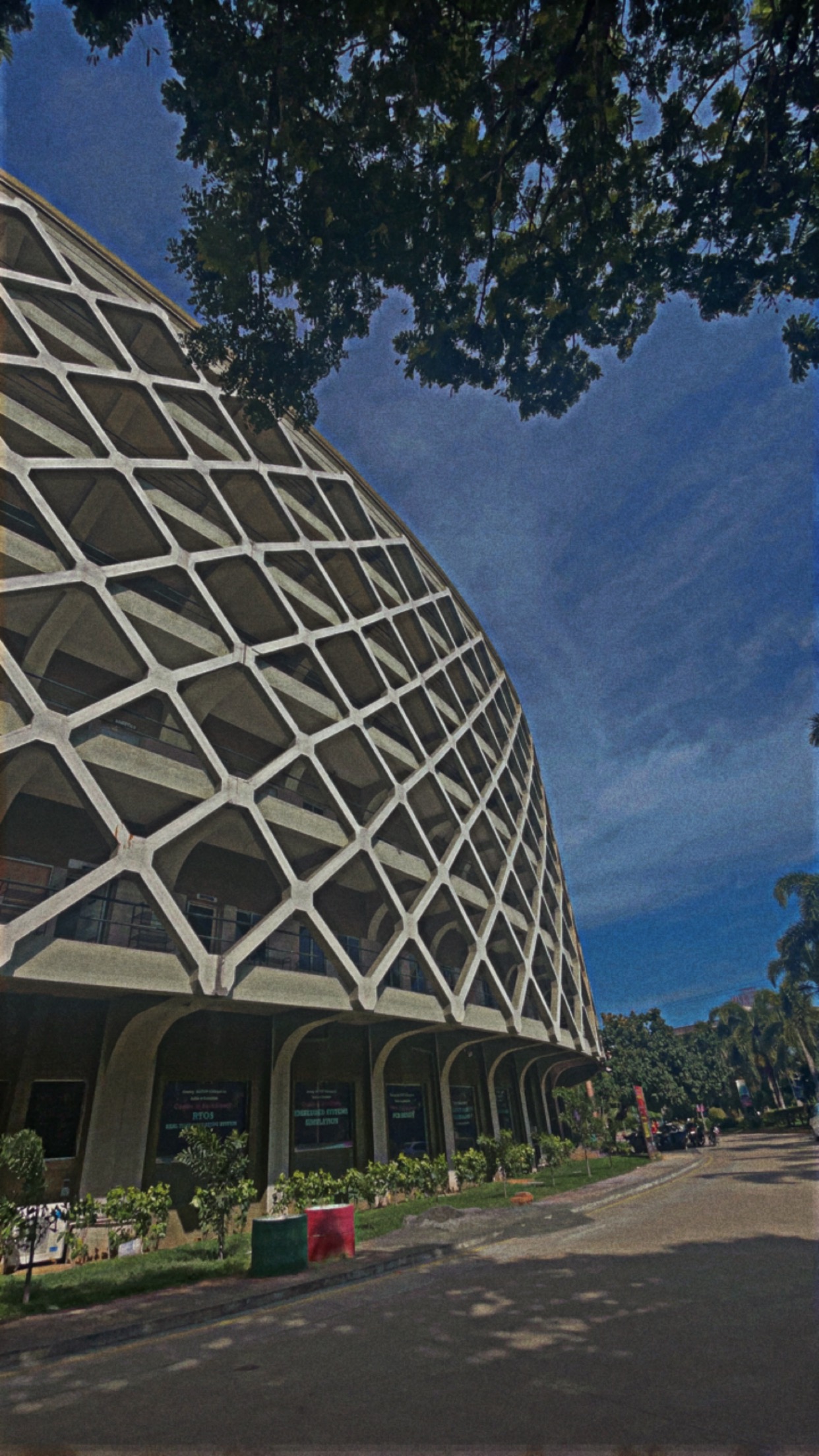 SIMATS Chennai Infrastructure & Academic Building photo (5) by Vijay Sethala