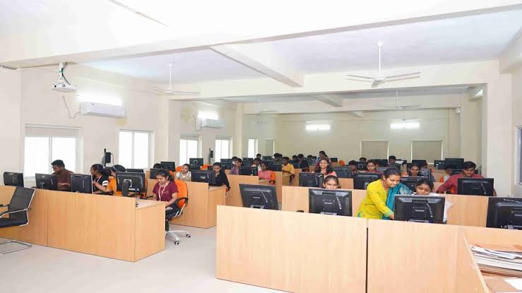 KMEC Hyderabad Facilities & Labs photo (20) by jayanth rapala