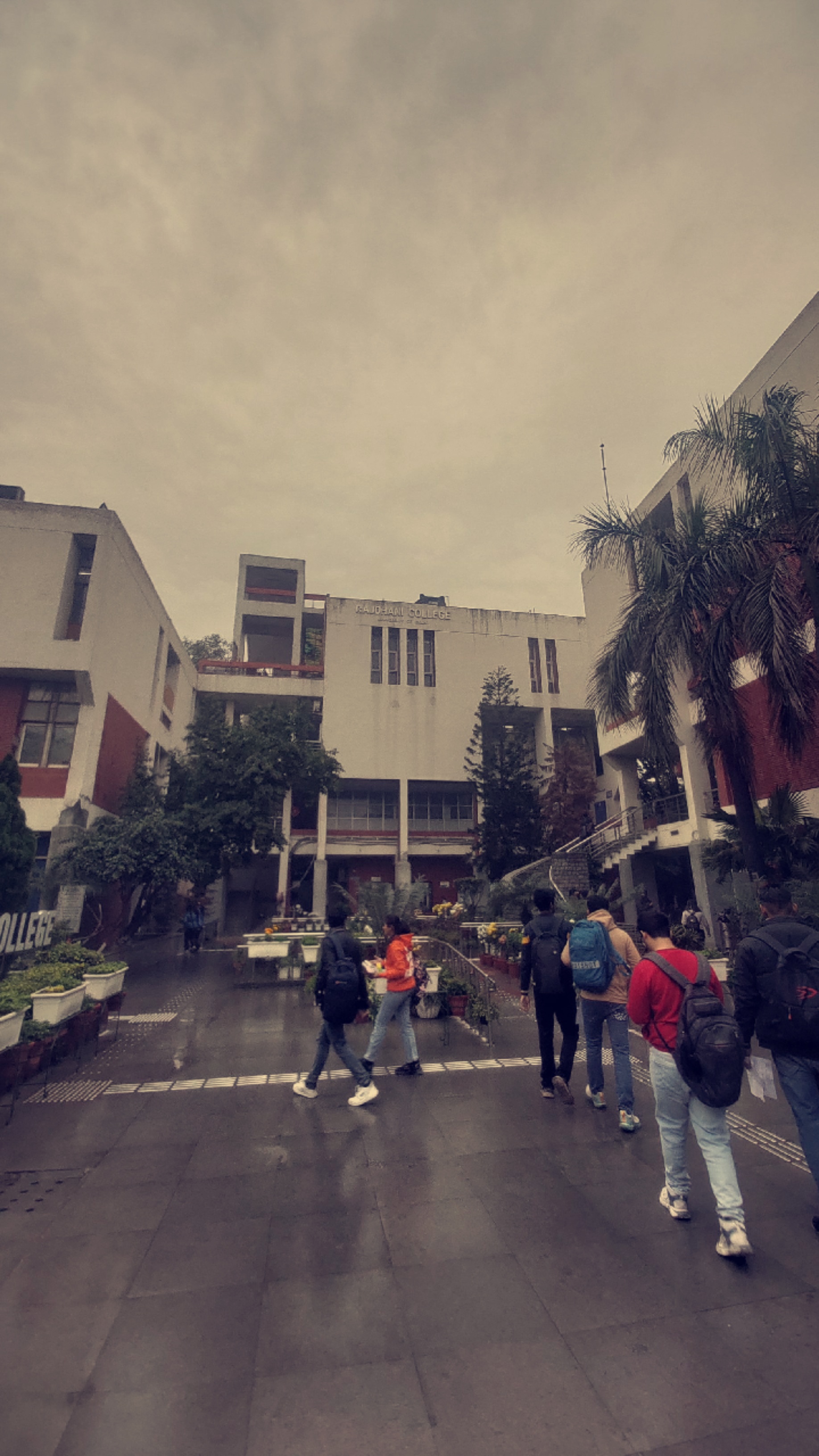Rajdhani College Campus photo (7) by Sujal Gord
