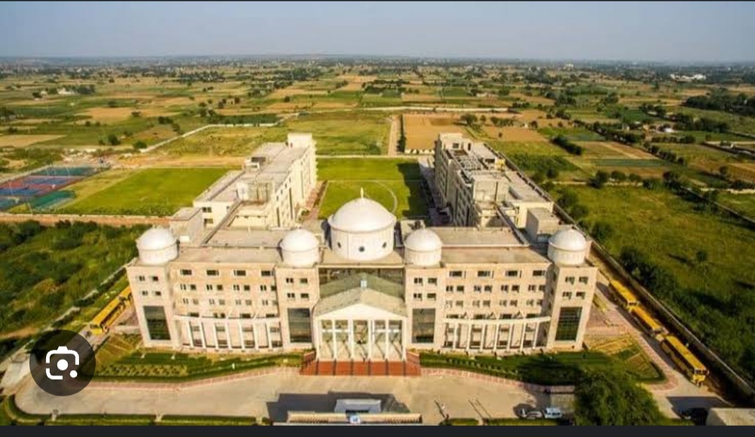 K.R. Mangalam University Gurugram Courses & Fees 2025