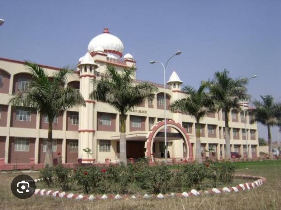 Shri Vaishnav Vidyapeeth Vishwavidyalaya Infrastructure & Academic Building photo (3) by Shivshi garg