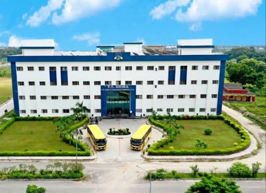 T.S.Mishra University Lucknow Infrastructure & Academic Building photo (14) by Vandana Tripathi