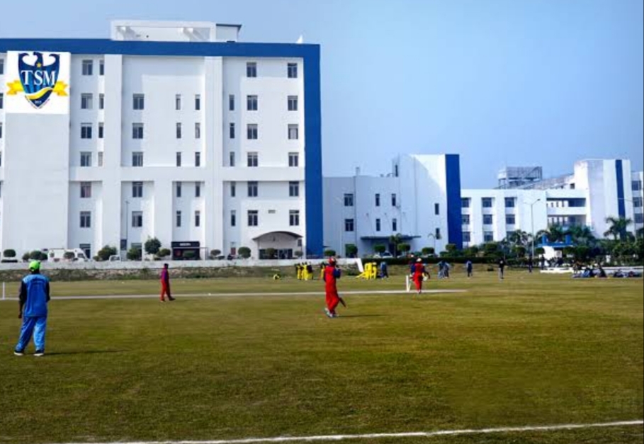 T.S.Mishra University Lucknow Extra-Curricular photo (13) by Vandana Tripathi