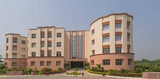 Adamas University Kolkata Infrastructure & Academic Building photo (16) by Shruti Nayak