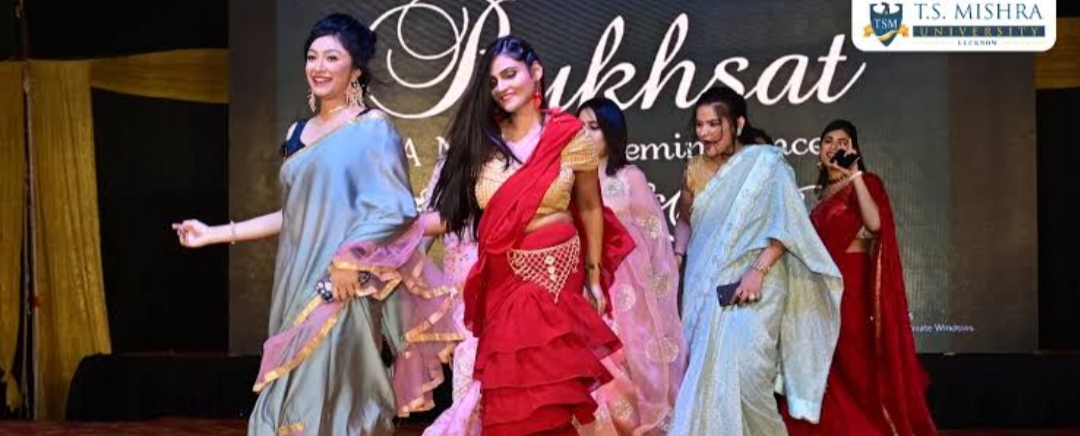 T.S.Mishra University Lucknow Events photo (7) by Shalu Yadav