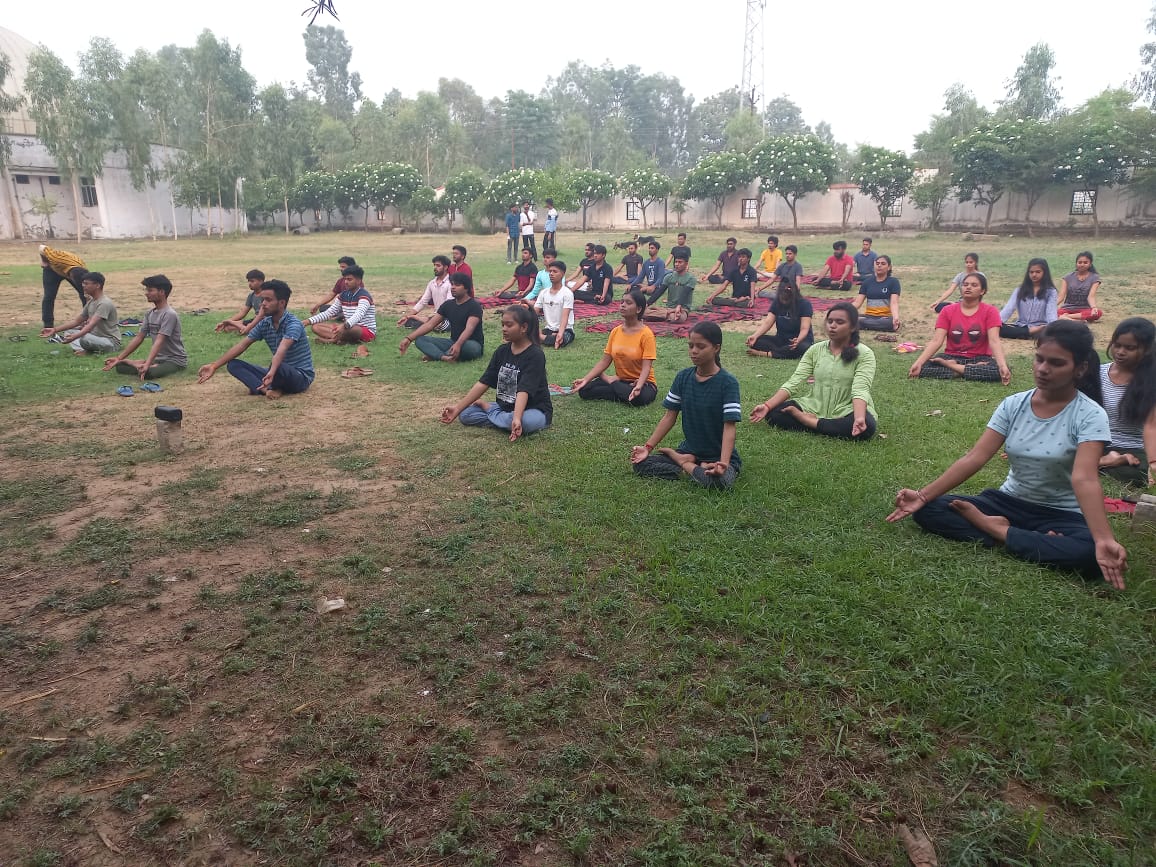REC Bijnor Extra-Curricular photo (15) by Divya