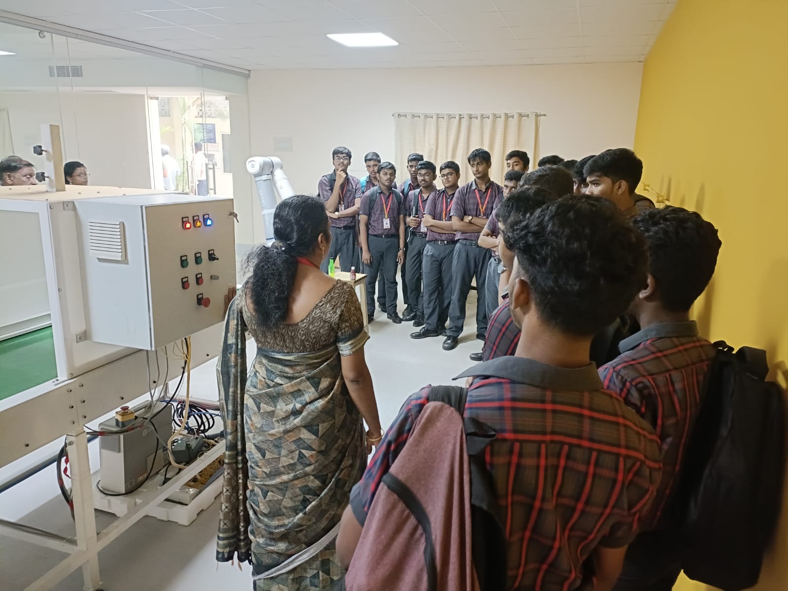 Prathyusha Engineering College Thiruvallur Infrastructure & Academic Building photo (1) by Thiruvirkolam M