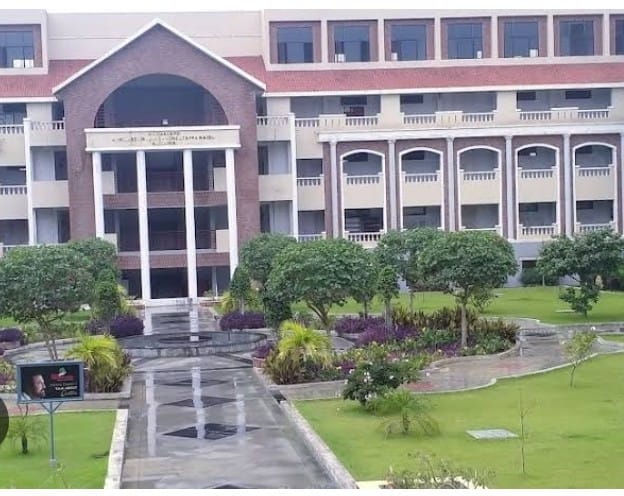 Mohan Babu University Tirupati Campus photo (16) by Bommu Dharani