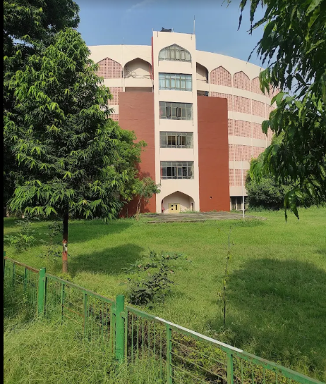 Jamia Hamdard University Delhi Campus photo (12) by Mohd Daniyal