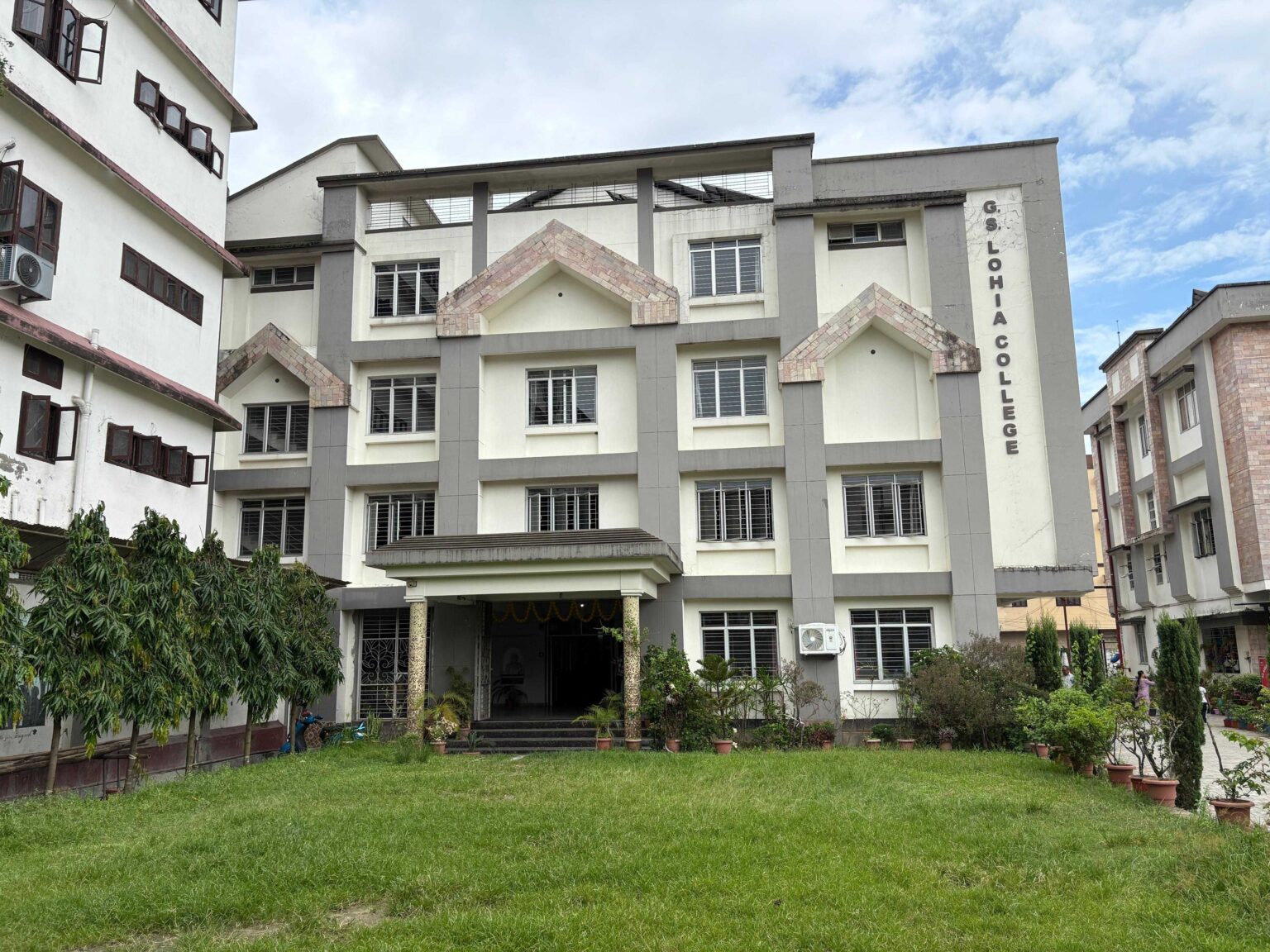 Dibrugarh University Infrastructure & Academic Building photo (6) by Vartika Agarwal