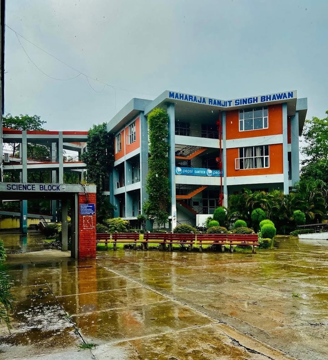 Sri Guru Gobind Singh College Chandigarh Hostels photo (11) by Kunal kumar