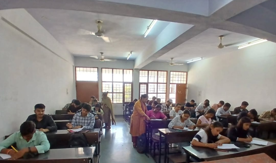 Sri Guru Gobind Singh College Chandigarh Facilities & Labs photo (3) by Kunal kumar