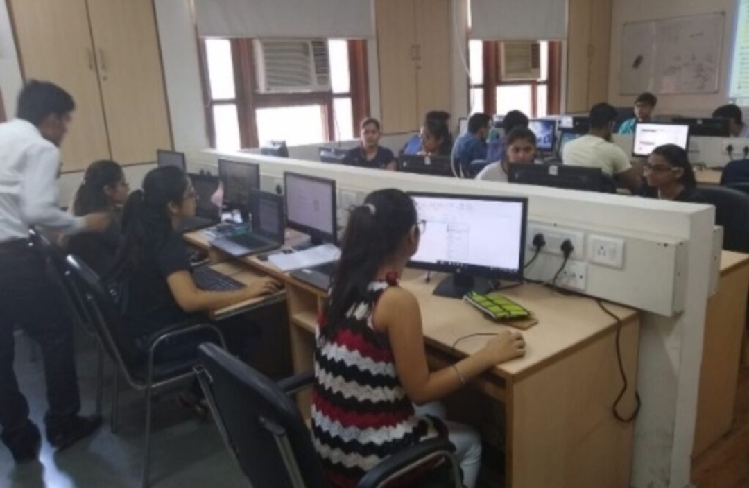 Sri Guru Gobind Singh College Chandigarh Facilities & Labs photo (2) by Kunal kumar
