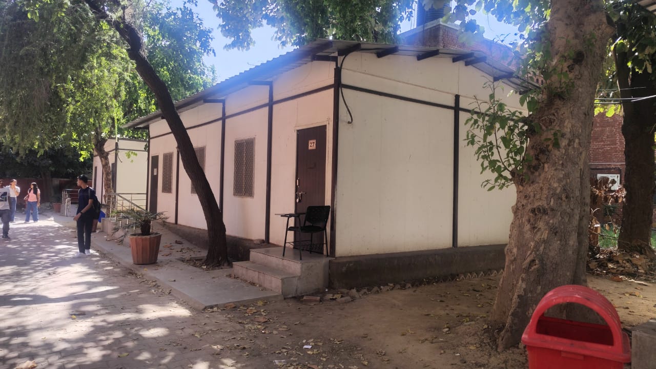 SRCC Campus photo (18) by TANMAY JAISWAL