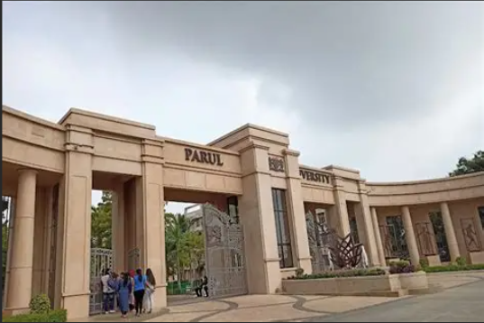 Parul University Campus photo (4) by Manish Kudtarkar