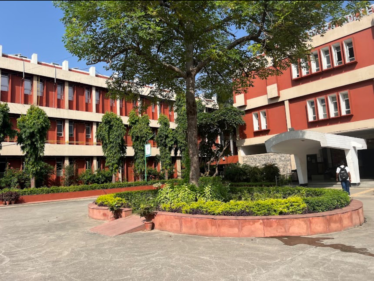 Sri Venkateswara Campus photo (3) by Anshul Sareen