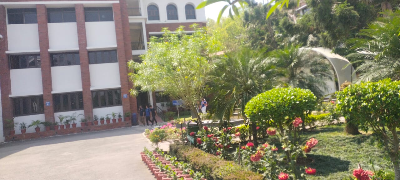 GEU Infrastructure & Academic Building photo (4) by Rakesh Kumar